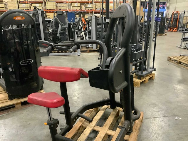 Matrix aura g3 triceps extension krachtstation - afbeelding 4 van  5