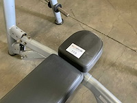 Matrix aura olympische flat bench krachtstation - afbeelding 2 van  3