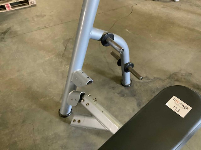 Matrix aura olympische incline bench krachtstation - afbeelding 3 van  3