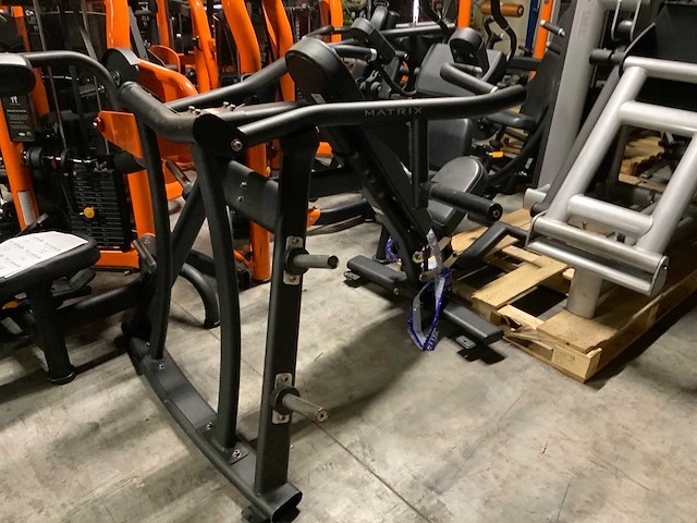 Matrix aura shoulder prese plate loaded krachtstation - afbeelding 4 van  4
