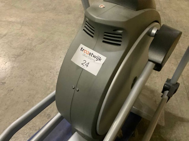 Matrix e1x elliptical crosstrainer - afbeelding 3 van  6