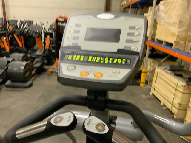 Matrix e1x elliptical crosstrainer - afbeelding 4 van  6