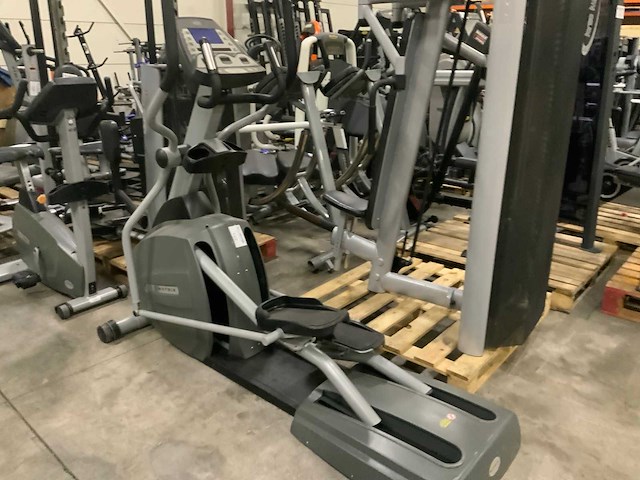 Matrix e1x elliptical crosstrainer - afbeelding 1 van  5
