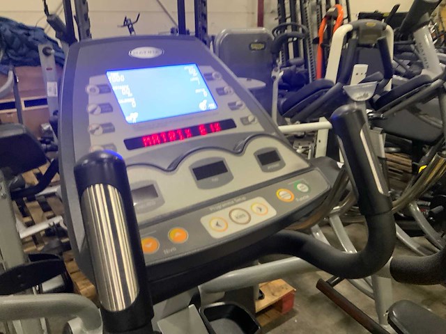 Matrix e1x elliptical crosstrainer - afbeelding 4 van  5