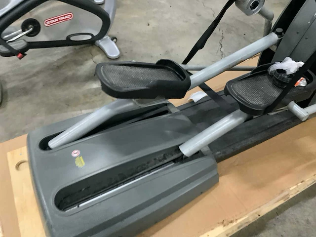Matrix e1x elliptical crosstrainer - afbeelding 4 van  5