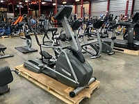 Matrix e1x elliptical crosstrainer - afbeelding 2 van  5