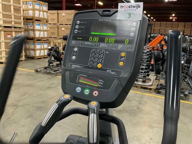 Matrix e3x elliptical crosstrainer - afbeelding 3 van  5