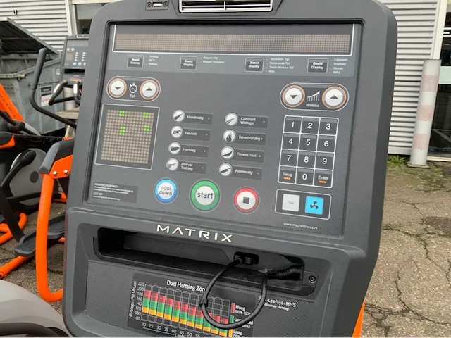 Matrix e5x 10x elliptical crosstrainer - afbeelding 4 van  7