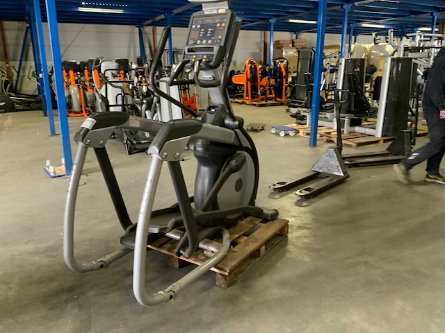 Matrix e5x elliptical crosstrainer - afbeelding 2 van  6