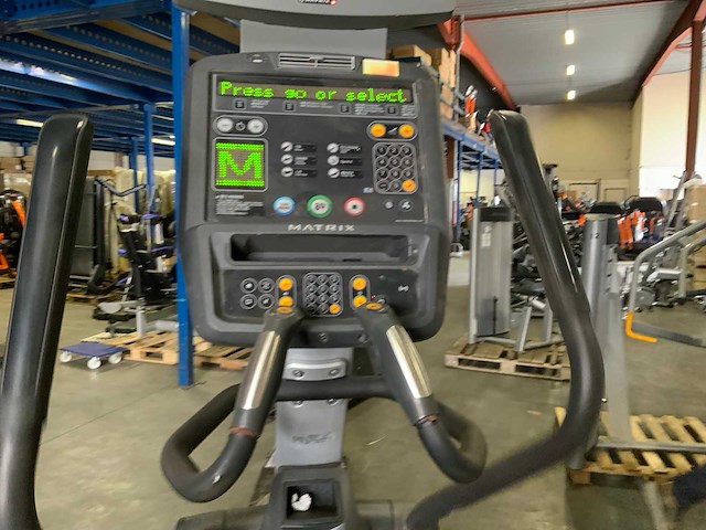 Matrix e5x elliptical crosstrainer - afbeelding 4 van  6