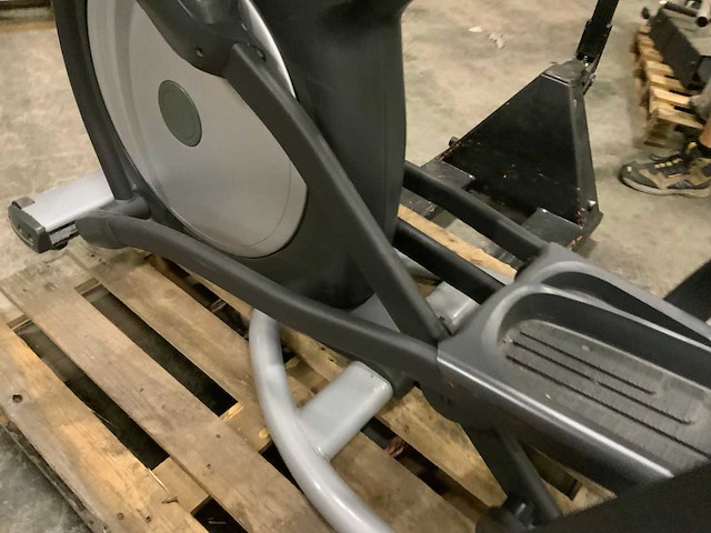 Matrix e5x elliptical crosstrainer - afbeelding 5 van  5
