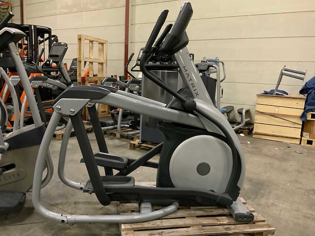 Matrix e5x elliptical crosstrainer - afbeelding 1 van  4