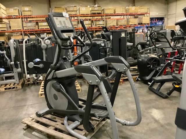 Matrix e5x elliptical crosstrainer - afbeelding 3 van  4