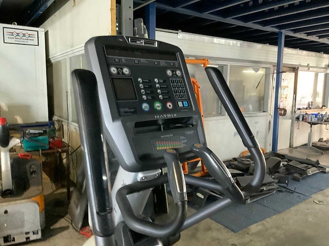 Matrix e5x elliptical crosstrainer - afbeelding 6 van  6