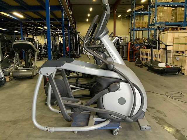 Matrix e5x elliptical crosstrainer - afbeelding 1 van  5