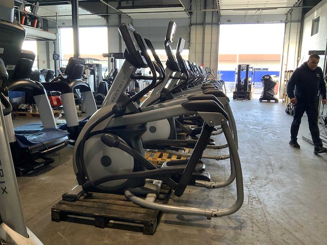 Matrix e5x elliptical crosstrainer - afbeelding 1 van  4