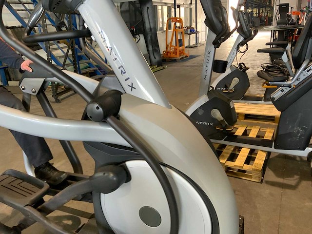 Matrix e5x elliptical crosstrainer - afbeelding 4 van  4