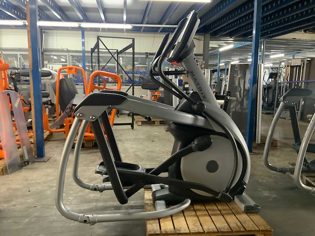 Matrix e5x elliptical crosstrainer - afbeelding 1 van  5