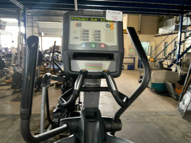 Matrix e5x elliptical crosstrainer - afbeelding 4 van  5