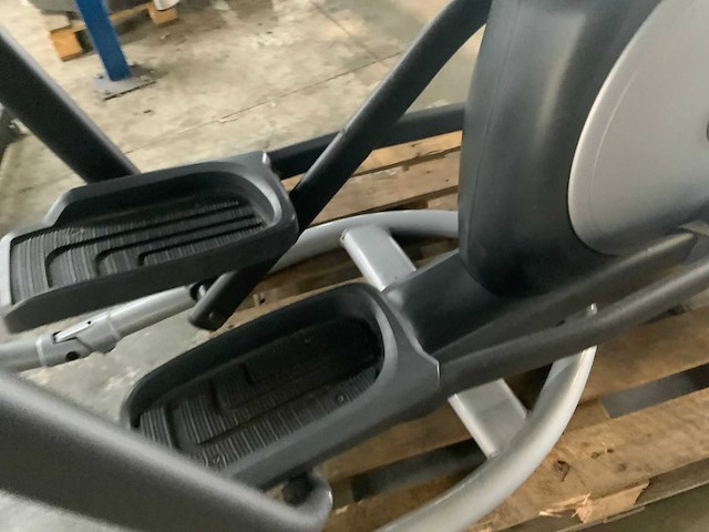 Matrix e5x elliptical crosstrainer - afbeelding 2 van  5