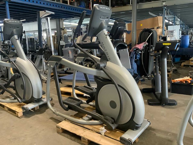 Matrix e5x elliptical crosstrainer - afbeelding 5 van  5