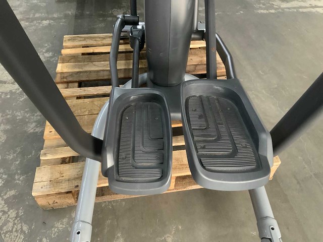 Matrix e5x elliptical crosstrainer - afbeelding 2 van  5