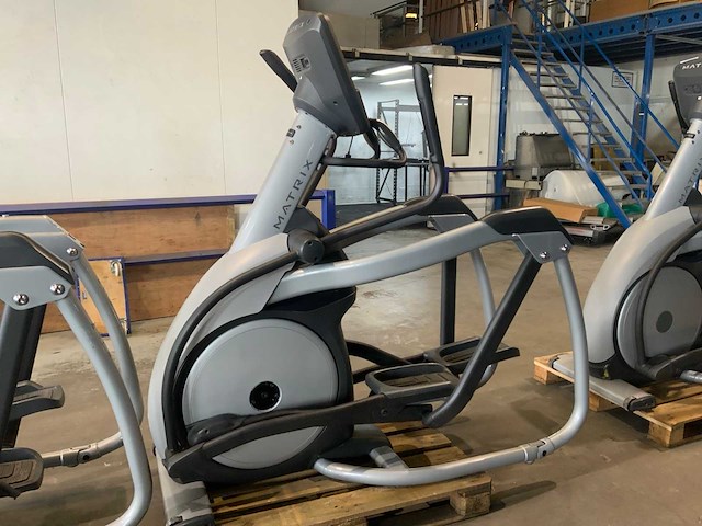 Matrix e5x elliptical crosstrainer - afbeelding 5 van  5