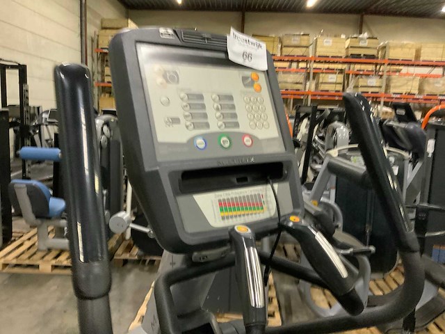 Matrix e5x elliptical crosstrainer - afbeelding 4 van  4