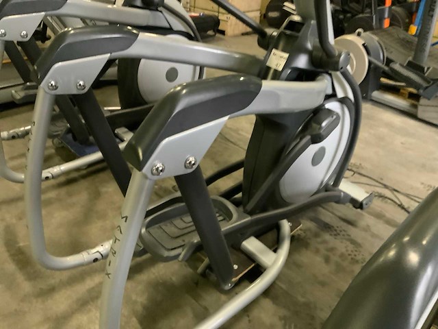 Matrix e7xe elliptical crosstrainer - afbeelding 3 van  5