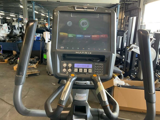 Matrix e7xe elliptical crosstrainer - afbeelding 6 van  6