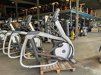 Matrix e7xe elliptical crosstrainer