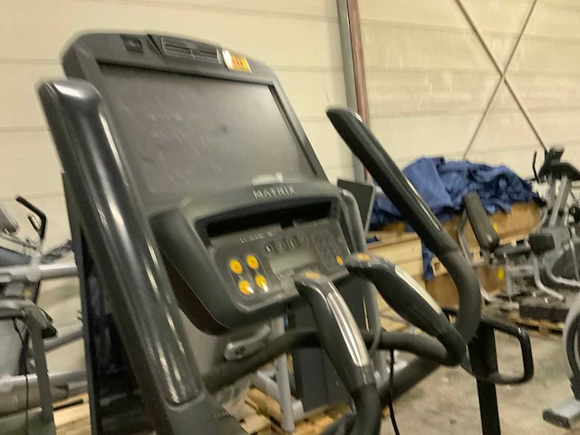 Matrix e7xe elliptical crosstrainer - afbeelding 1 van  2