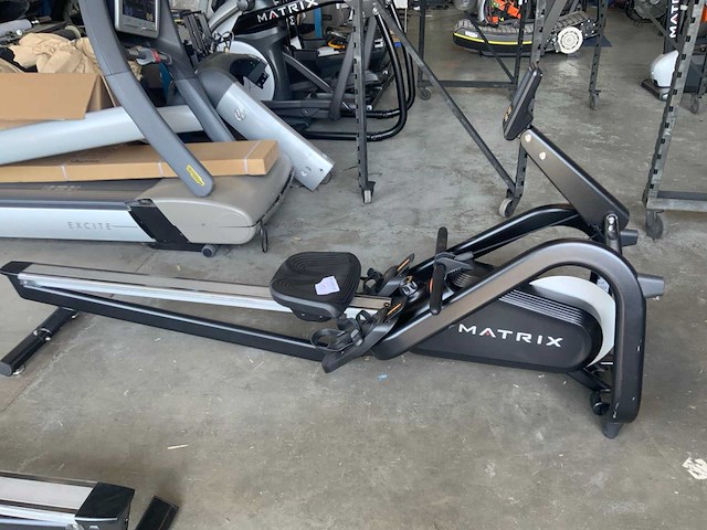 Matrix electric rower roeitrainer - afbeelding 1 van  4