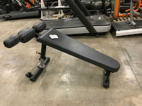 Matrix g3 abdominal crunch bench krachtstation - afbeelding 1 van  3