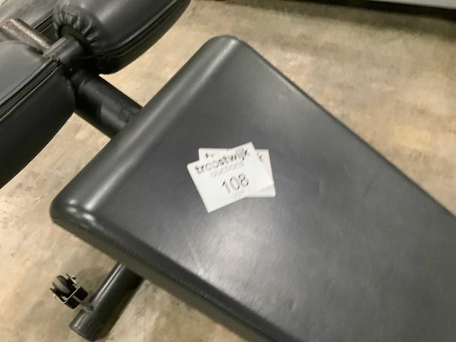 Matrix g3 abdominal crunch bench krachtstation - afbeelding 2 van  3