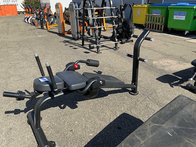 Matrix g3 abdominal crunch bench krachtstation - afbeelding 2 van  2