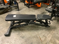 Matrix g3 adjustable bench black krachtstation - afbeelding 1 van  5