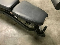 Matrix g3 adjustable bench black krachtstation - afbeelding 4 van  5