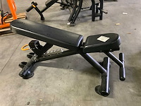 Matrix g3 adjustable bench krachtstation - afbeelding 1 van  4