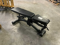 Matrix g3 adjustable bench krachtstation - afbeelding 1 van  4