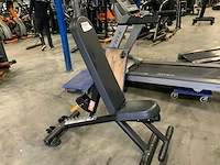 Matrix g3 adjustable bench krachtstation - afbeelding 2 van  5