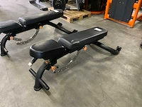 Matrix g3 adjustable bench krachtstation - afbeelding 3 van  3