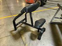 Matrix g3 biceps bench krachtstation - afbeelding 1 van  4