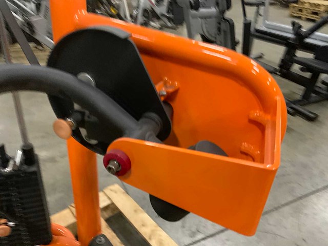 Matrix g3 rotary abdominal crunch krachtstation - afbeelding 4 van  5