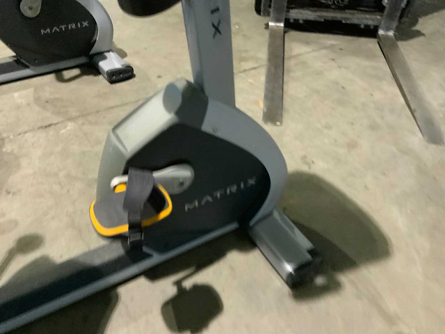 Matrix h5x hybride bike home trainer - afbeelding 2 van  7