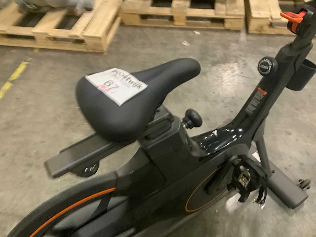Matrix icr 50 indoorcycle spinningbike - afbeelding 3 van  5