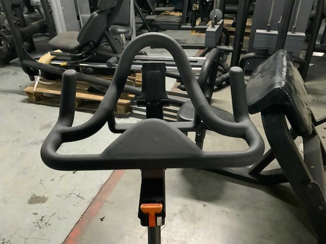 Matrix icr50 indoorcycle spinningbike - afbeelding 4 van  7
