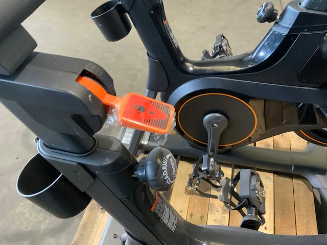 Matrix icr50 indoorcycle spinningbike - afbeelding 3 van  6