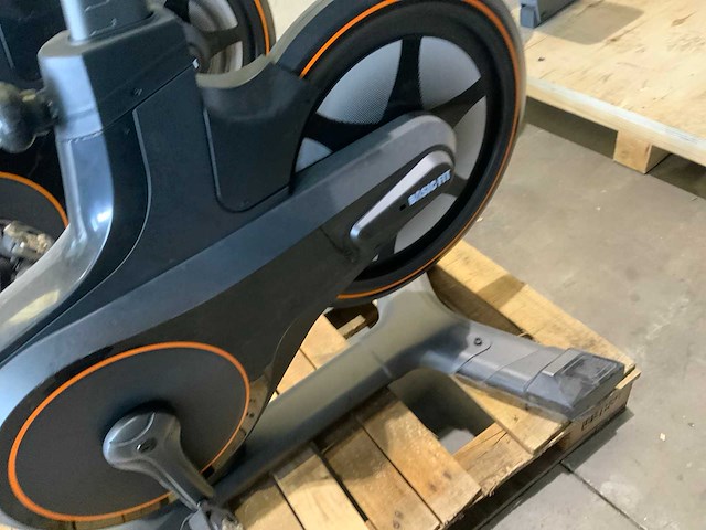 Matrix icr50 indoorcycle spinningbike - afbeelding 5 van  6