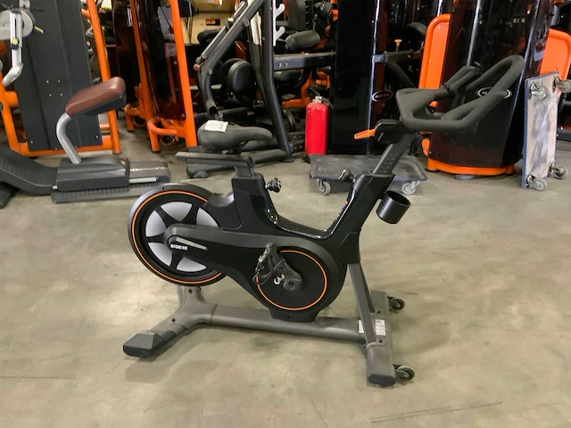 Matrix icr50 indoorcycle spinningbike - afbeelding 1 van  5